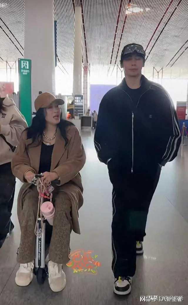 埃及足协向国际足联正式提出申诉,要求调查对阿根廷比赛中的“严重误判”,将该主裁判及裁判组逐出本届世界杯;埃及头号球星未跟风批评