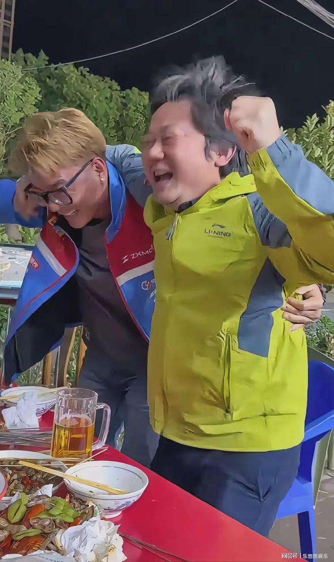 马卡:阿贾克斯正与巴萨谈租借特狮,只愿付球员10