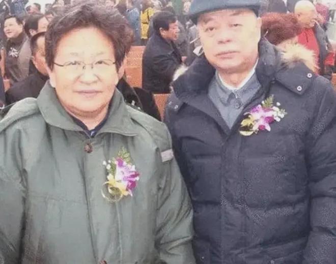 3年顶薪!新疆男篮官宣续约队长阿不都 新赛季球员兼教练双重身份