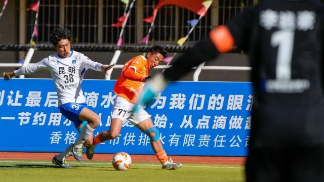 美军隐形轰炸机夜袭伊朗核设施,75枚精确制导武器重创目标